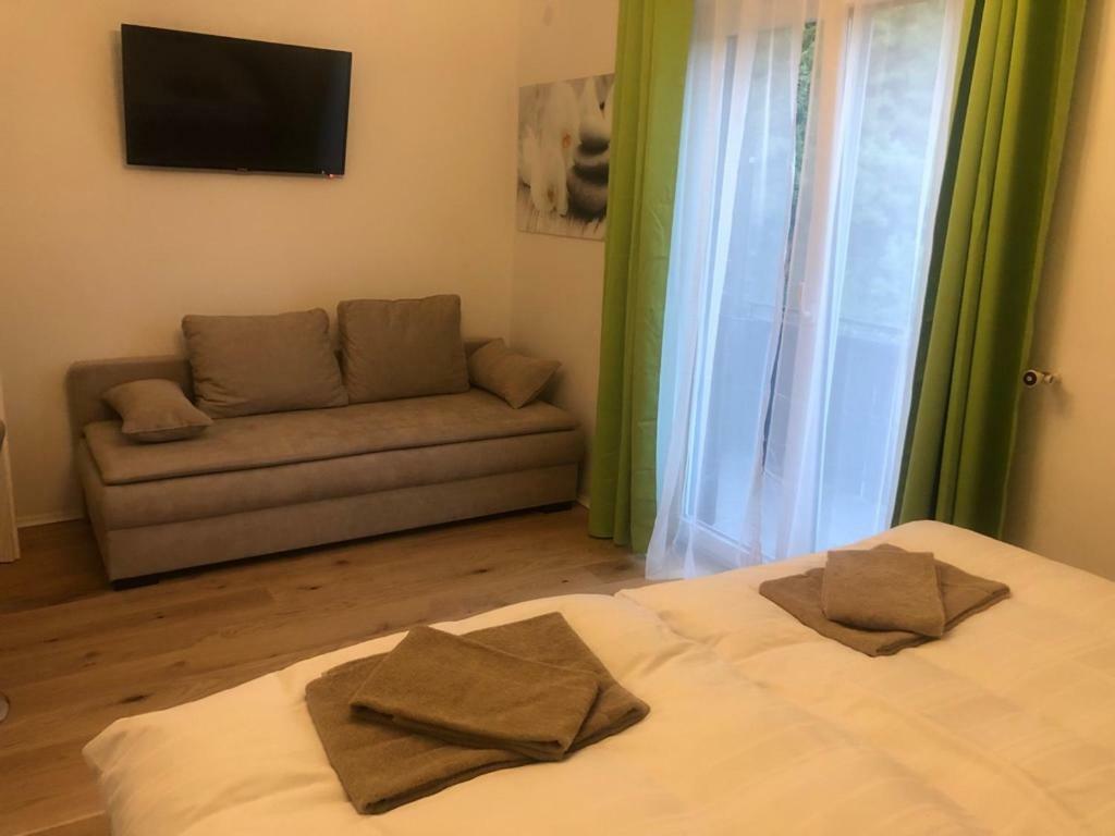 Enjoyit Velden West Hotel Selpritsch Ngoại thất bức ảnh