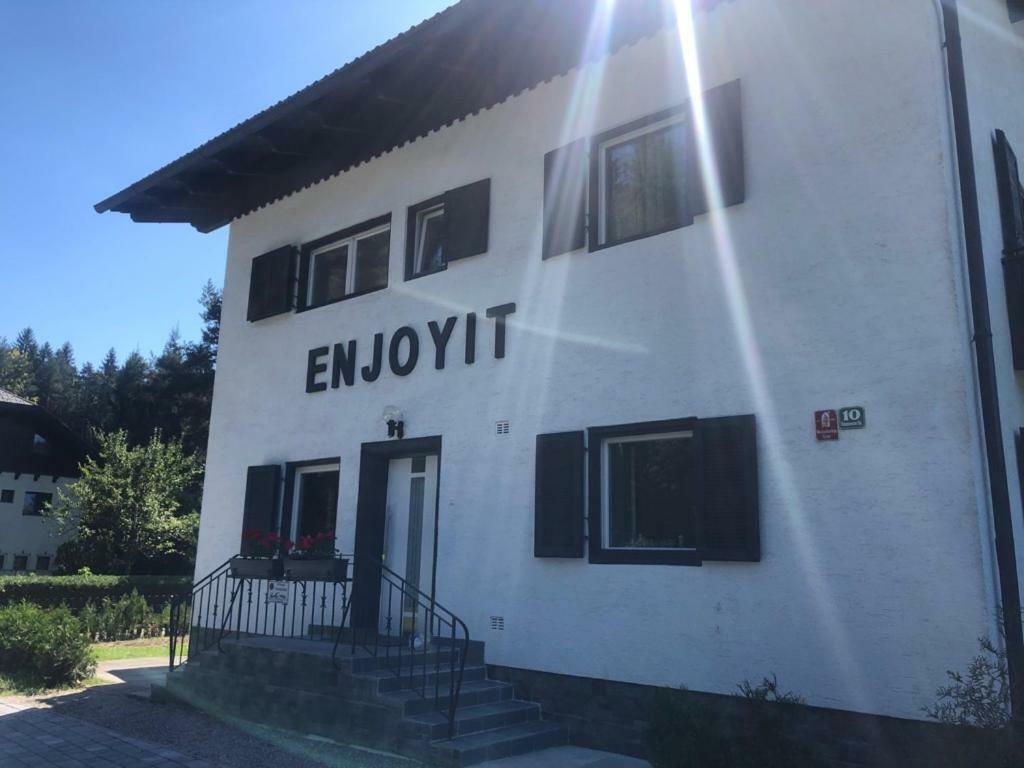 Enjoyit Velden West Hotel Selpritsch Ngoại thất bức ảnh
