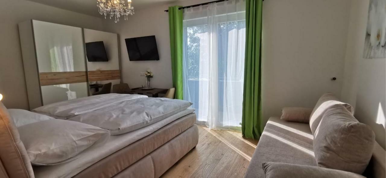 Enjoyit Velden West Hotel Selpritsch Ngoại thất bức ảnh