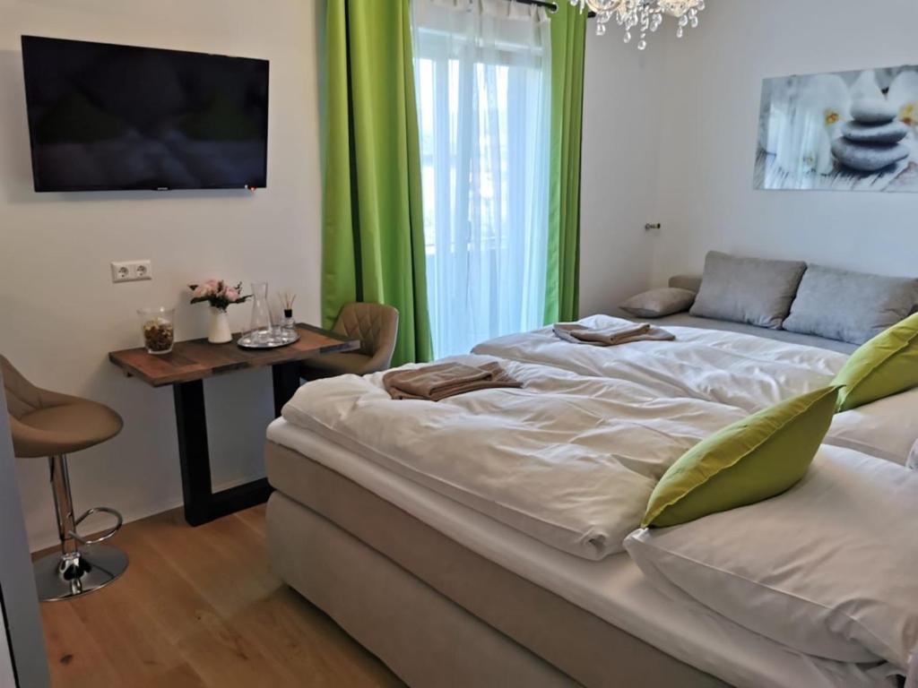 Enjoyit Velden West Hotel Selpritsch Ngoại thất bức ảnh